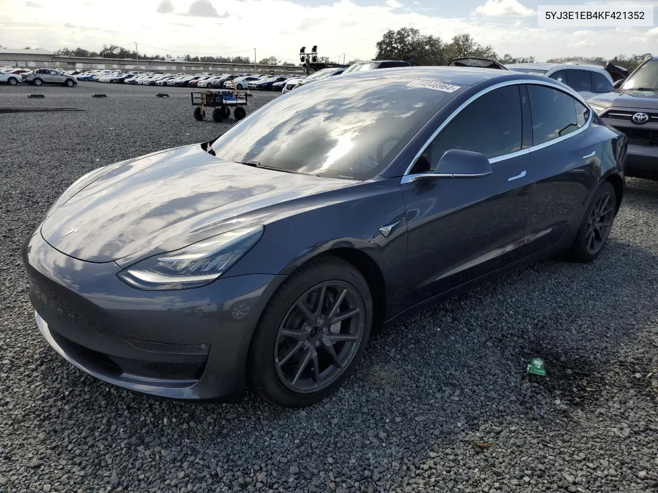 2019 Tesla Model 3 VIN: 5YJ3E1EB4KF421352 Lot: 74846964