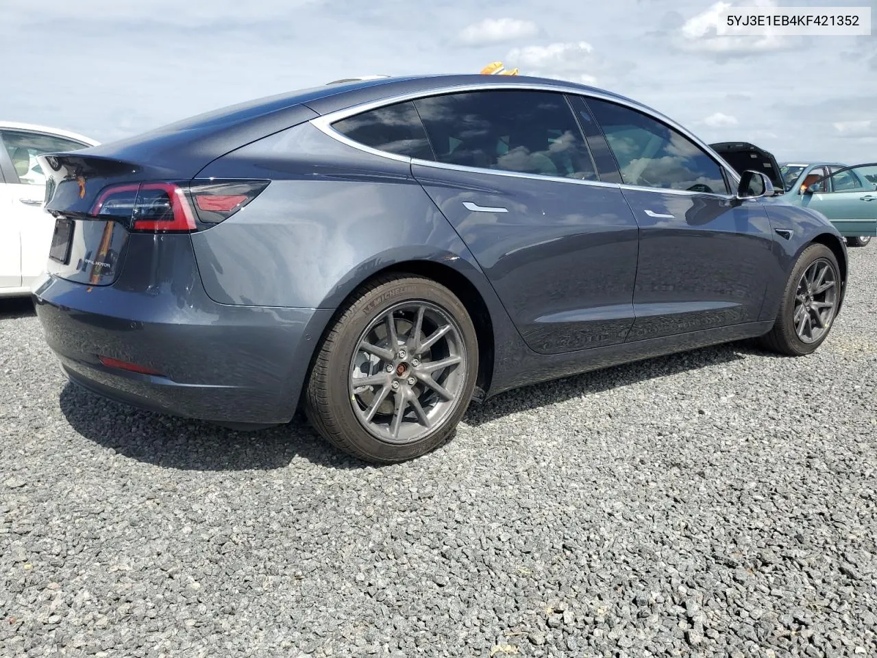 2019 Tesla Model 3 VIN: 5YJ3E1EB4KF421352 Lot: 74846964