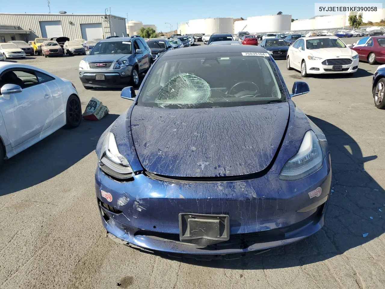 2019 Tesla Model 3 VIN: 5YJ3E1EB1KF390058 Lot: 76039104