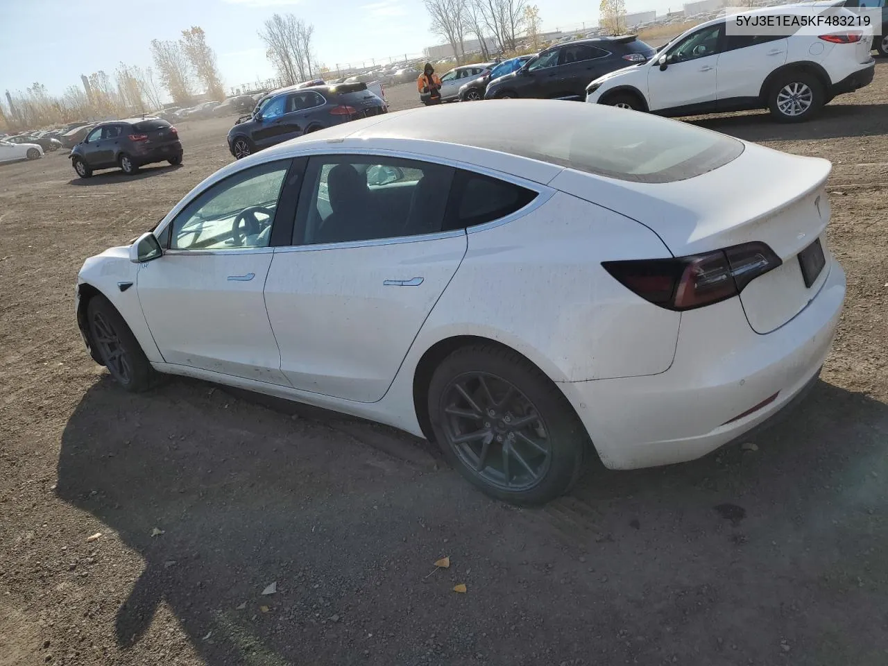 2019 Tesla Model 3 VIN: 5YJ3E1EA5KF483219 Lot: 76748844