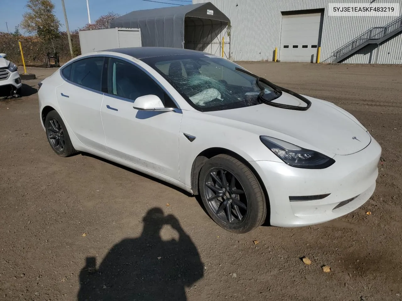 2019 Tesla Model 3 VIN: 5YJ3E1EA5KF483219 Lot: 76748844