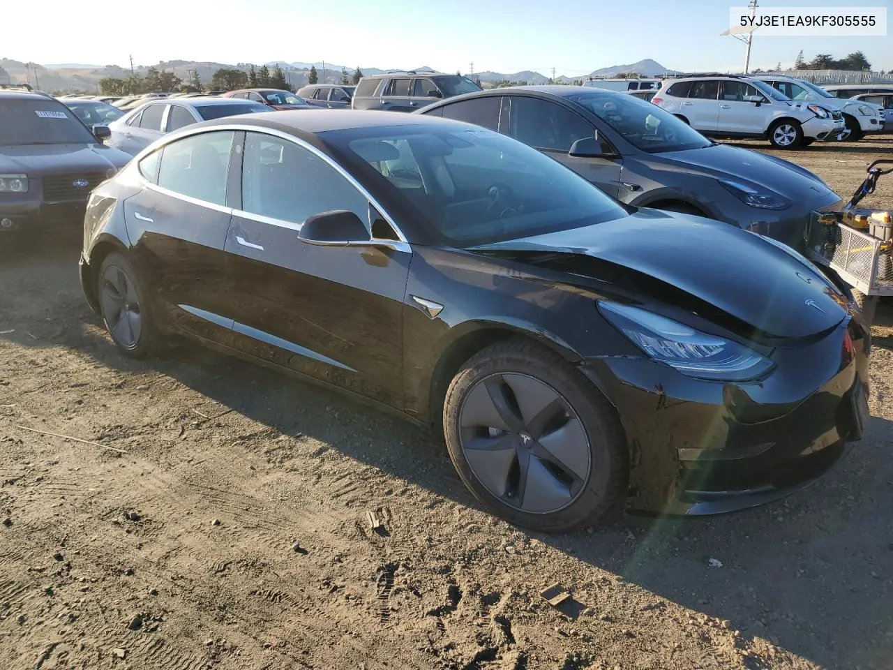 5YJ3E1EA9KF305555 2019 Tesla Model 3