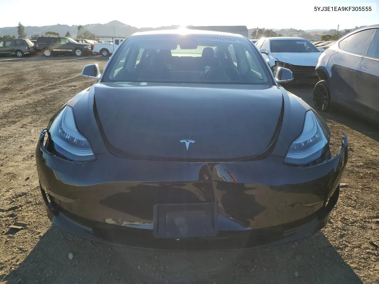 5YJ3E1EA9KF305555 2019 Tesla Model 3