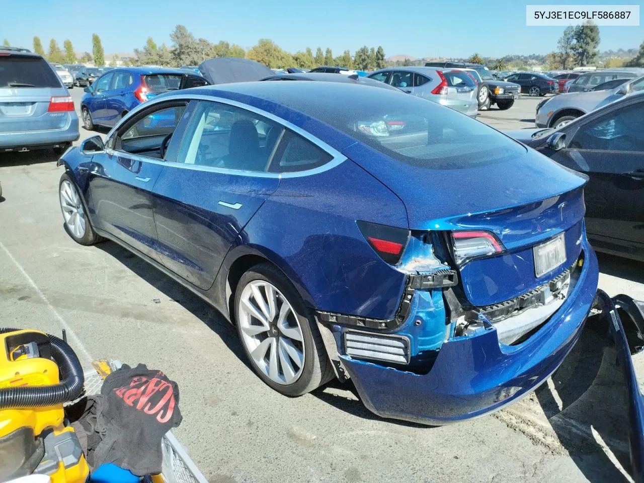 2020 Tesla Model 3 VIN: 5YJ3E1EC9LF586887 Lot: 69841334