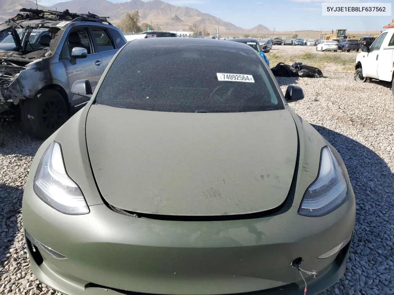 2020 Tesla Model 3 VIN: 5YJ3E1EB8LF637562 Lot: 74092564