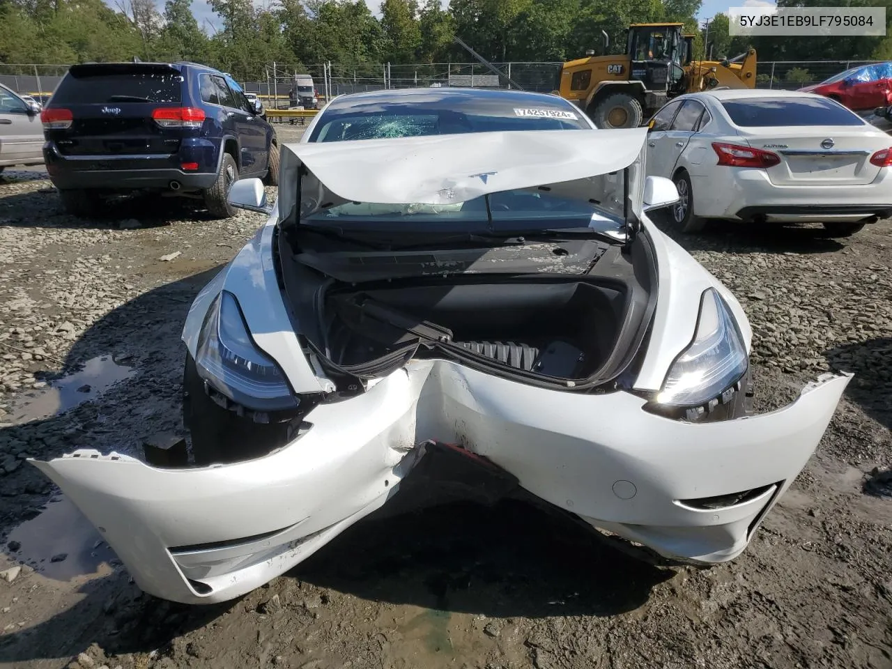 2020 Tesla Model 3 VIN: 5YJ3E1EB9LF795084 Lot: 74257924