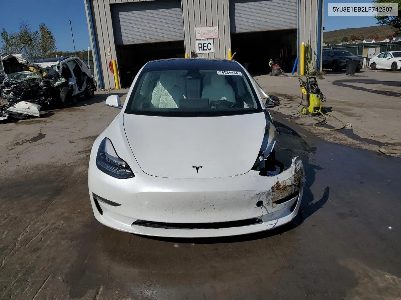 2020 Tesla Model 3 VIN: 5YJ3E1EB2LF742307 Lot: 76584434