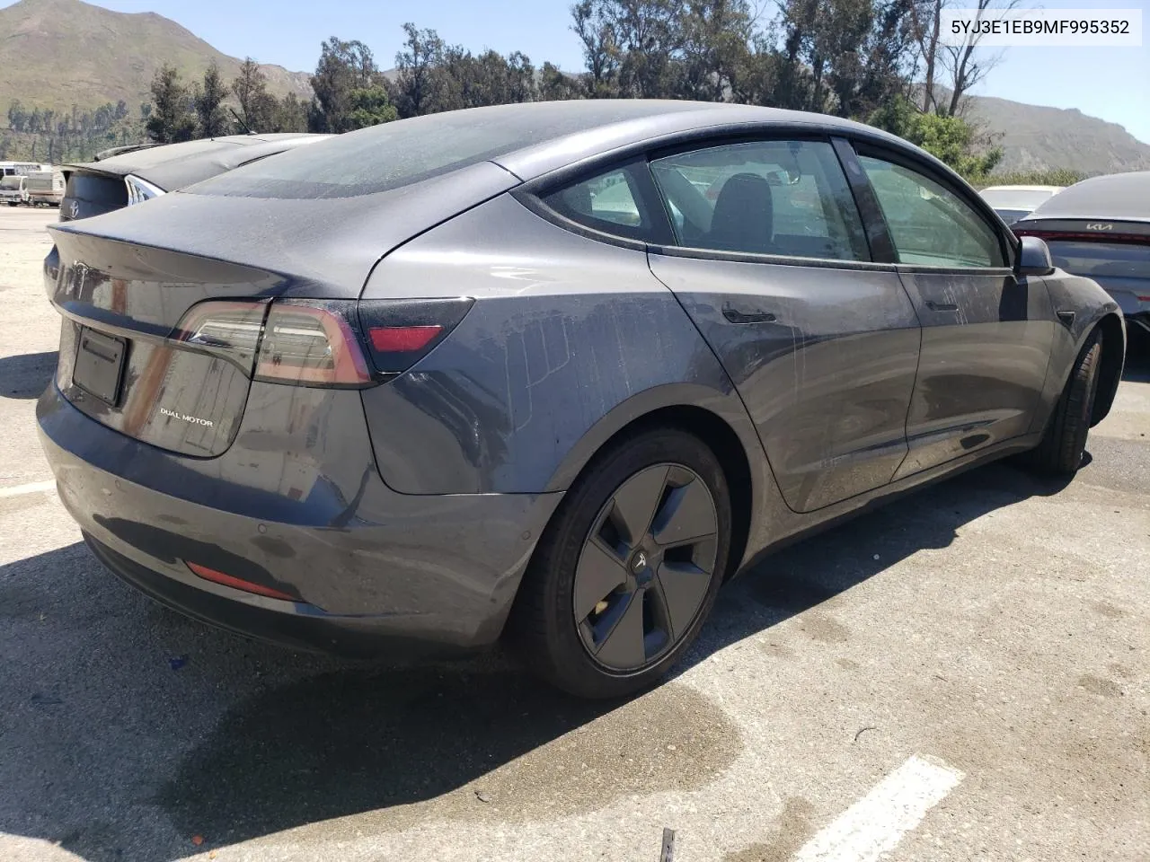 2021 Tesla Model 3 VIN: 5YJ3E1EB9MF995352 Lot: 66789384