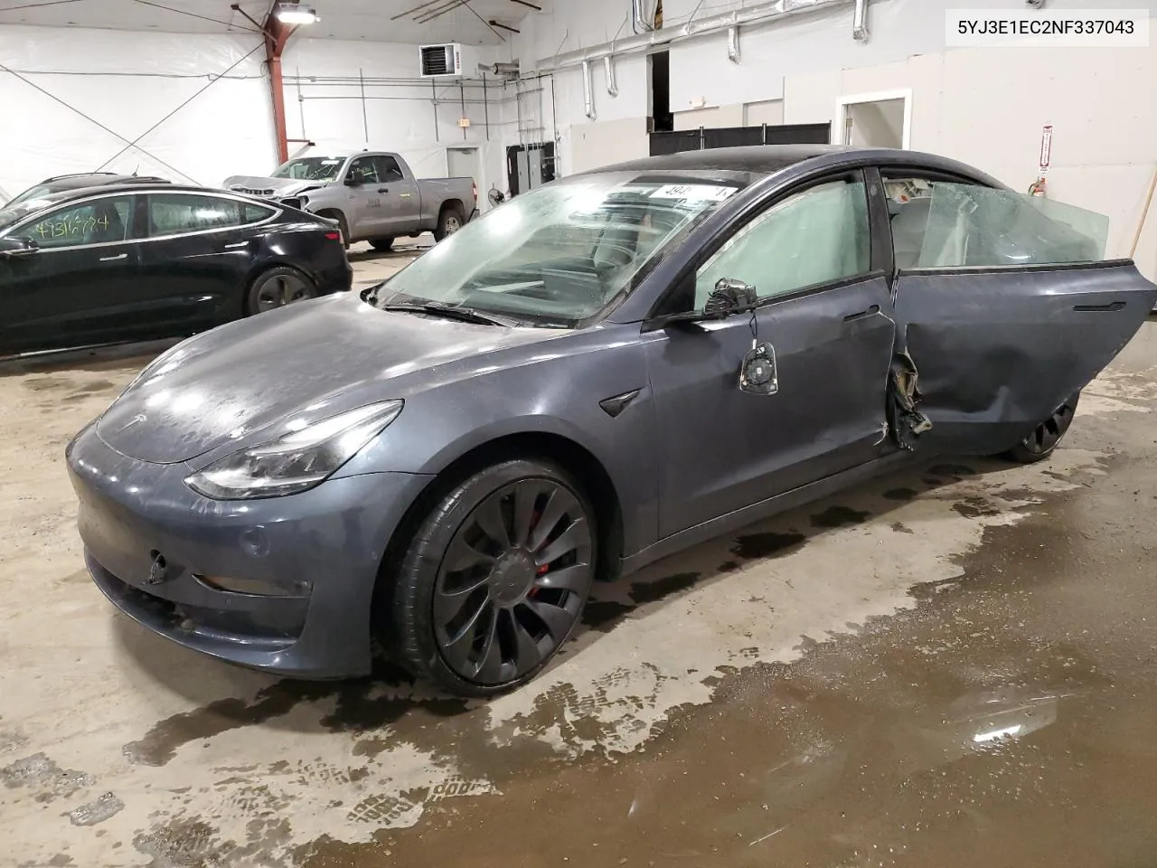 5YJ3E1EC2NF337043 2022 Tesla Model 3