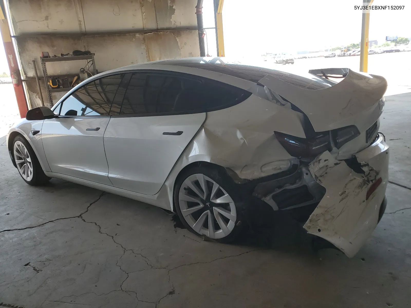 2022 Tesla Model 3 VIN: 5YJ3E1EBXNF152097 Lot: 64009184