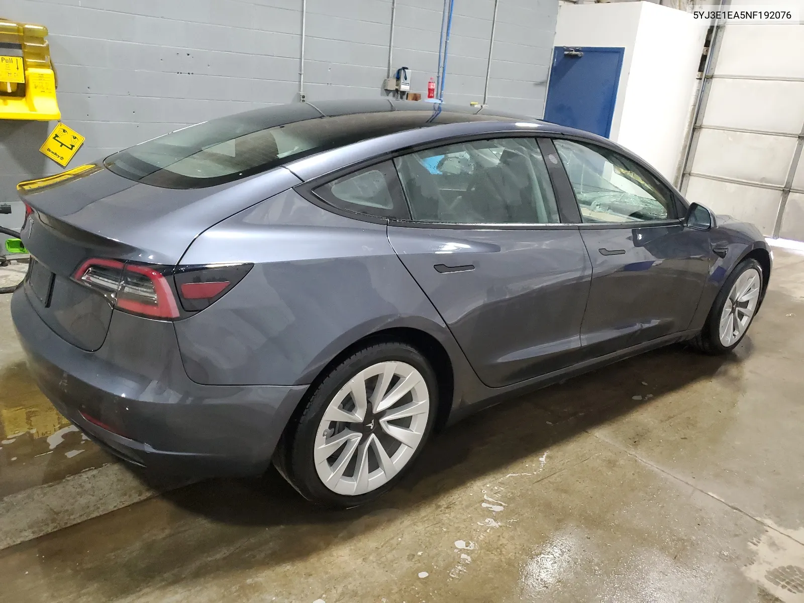 2022 Tesla Model 3 VIN: 5YJ3E1EA5NF192076 Lot: 64074424