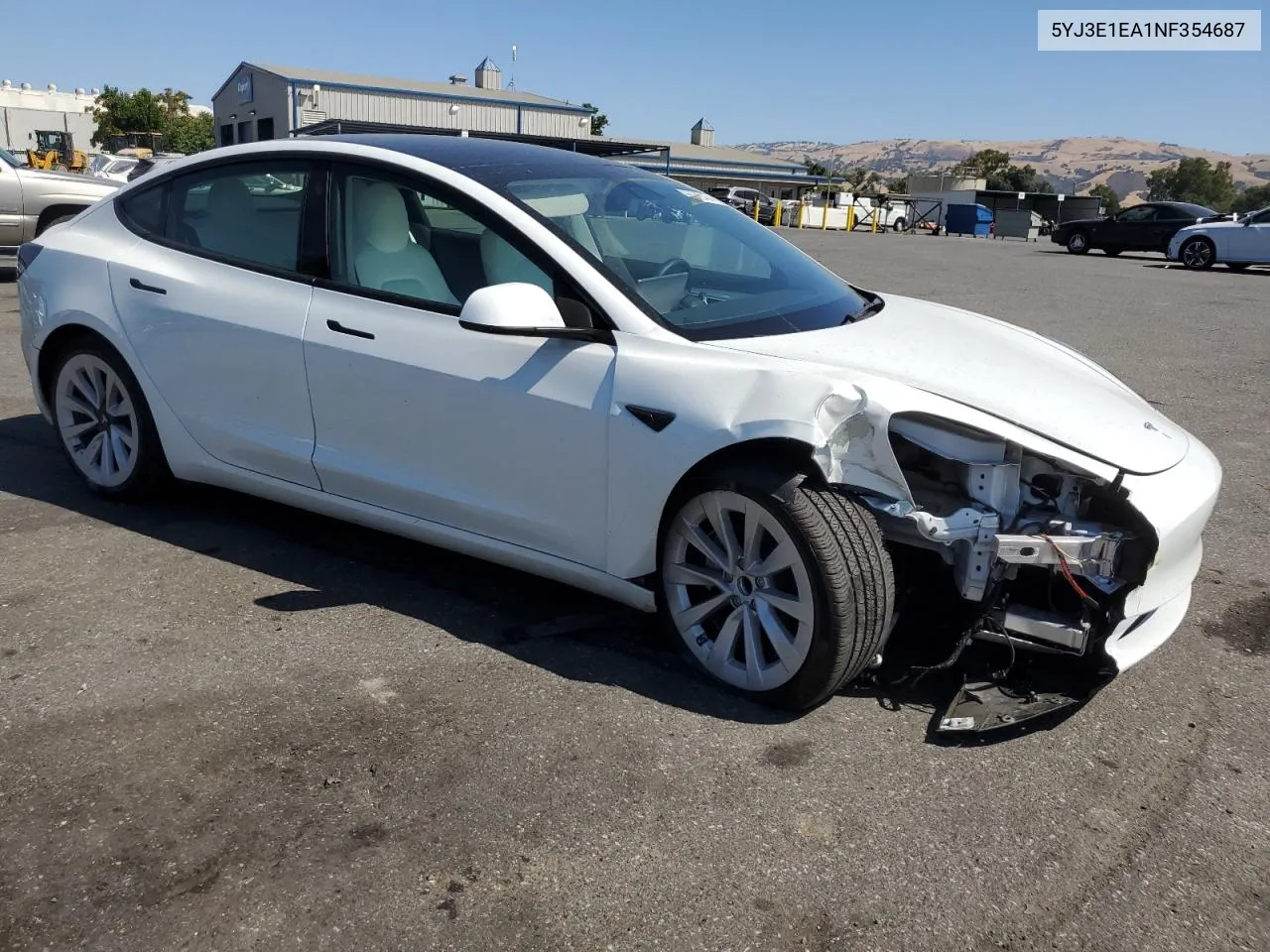 5YJ3E1EA1NF354687 2022 Tesla Model 3