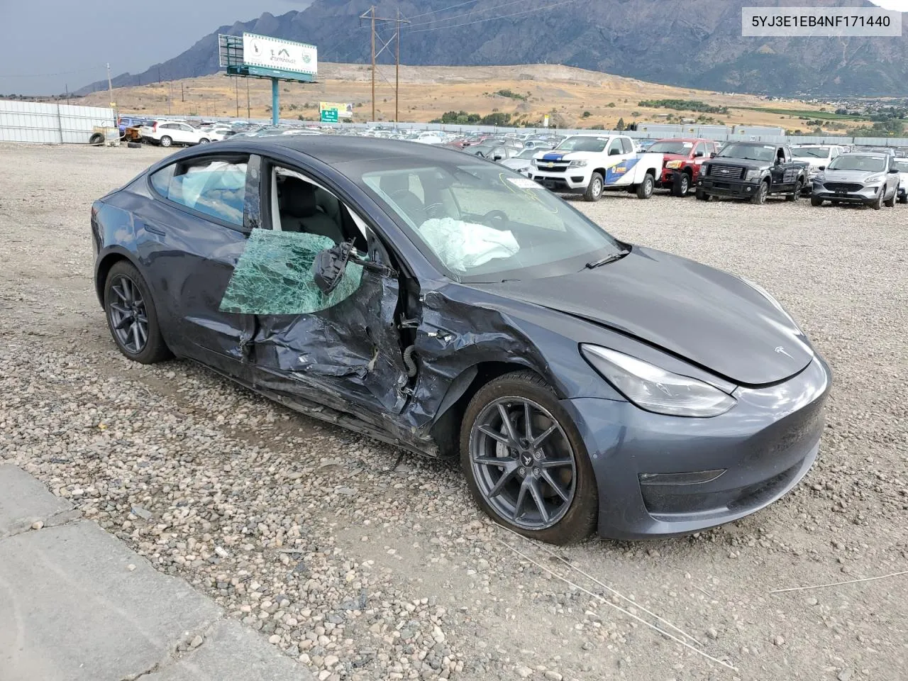 5YJ3E1EB4NF171440 2022 Tesla Model 3