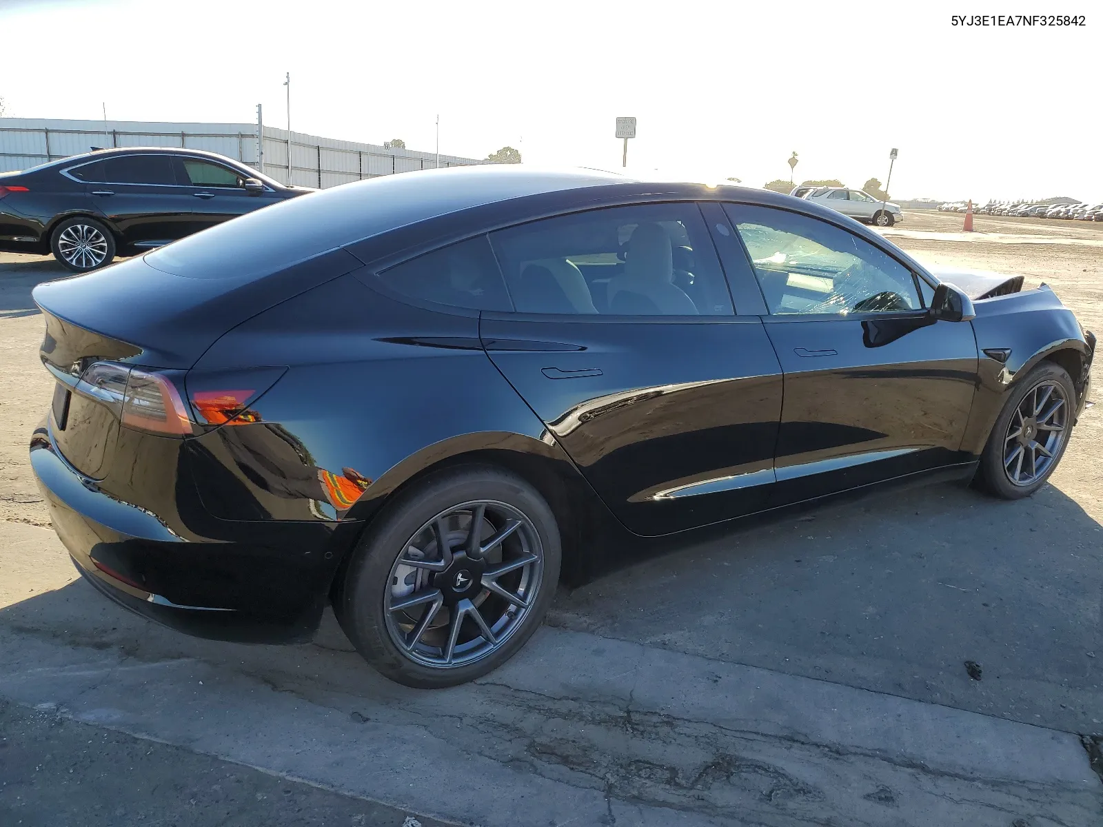 5YJ3E1EA7NF325842 2022 Tesla Model 3