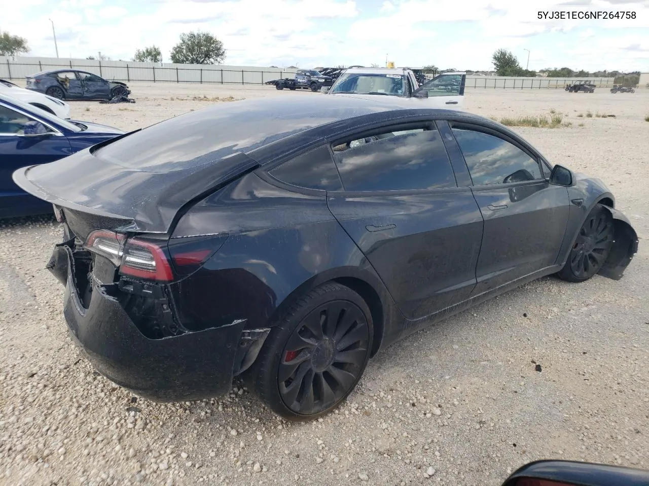 5YJ3E1EC6NF264758 2022 Tesla Model 3