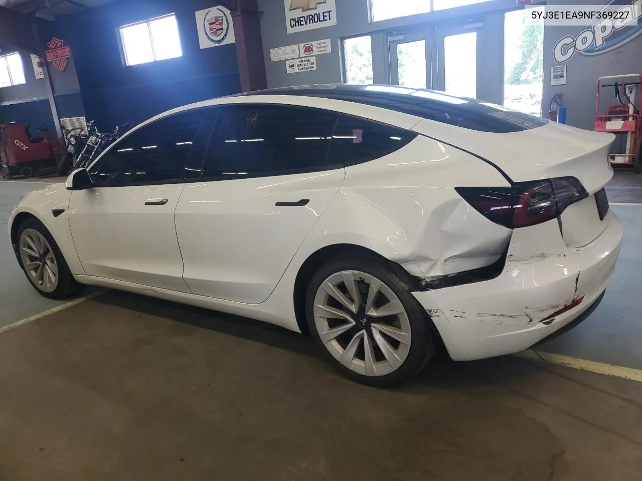 2022 Tesla Model 3 VIN: 5YJ3E1EA9NF369227 Lot: 70380974