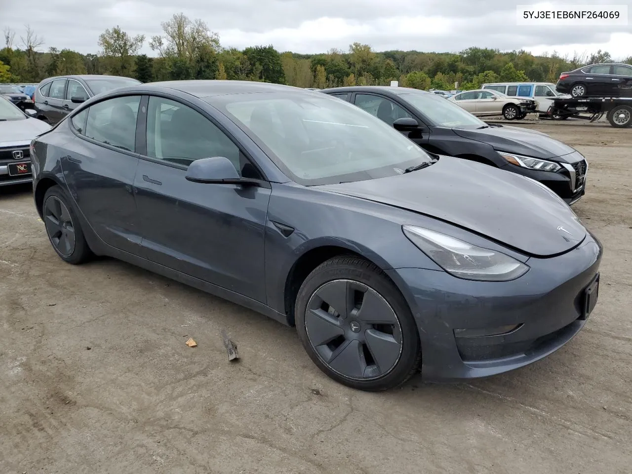 5YJ3E1EB6NF264069 2022 Tesla Model 3