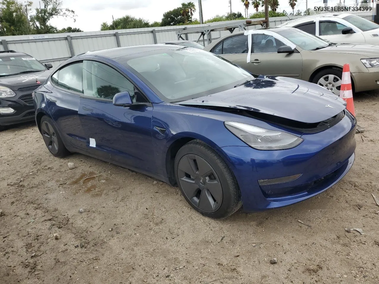 5YJ3E1EB5NF334399 2022 Tesla Model 3