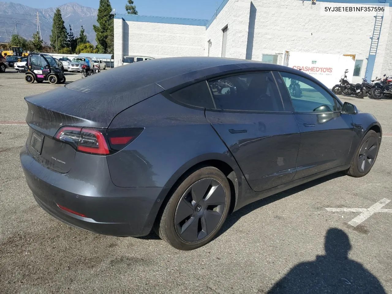 2022 Tesla Model 3 VIN: 5YJ3E1EB1NF357596 Lot: 81163854