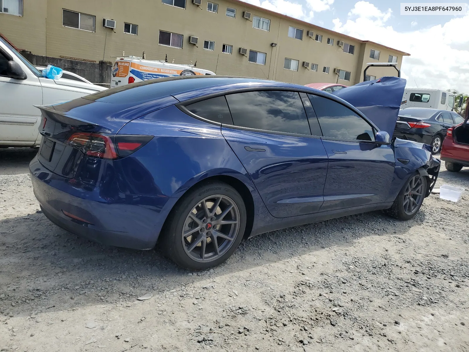 5YJ3E1EA8PF647960 2023 Tesla Model 3