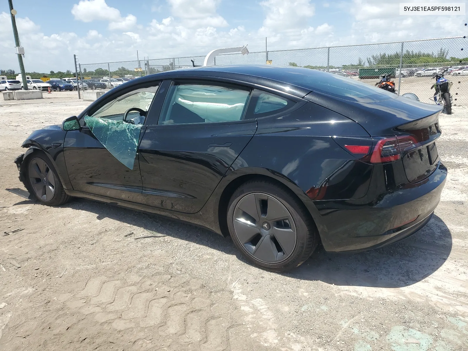 5YJ3E1EA5PF598121 2023 Tesla Model 3