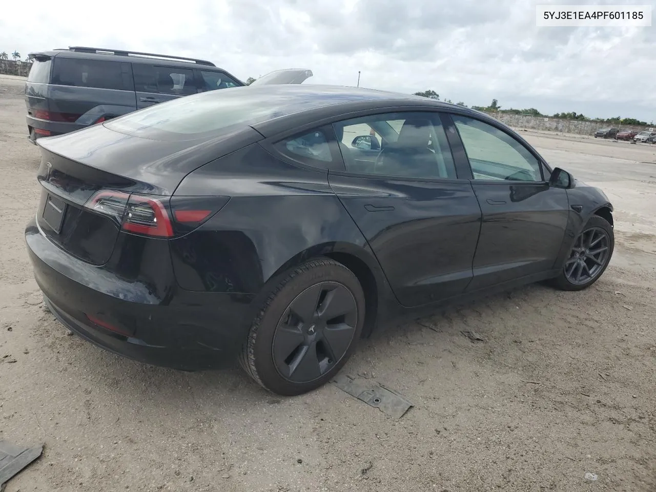 5YJ3E1EA4PF601185 2023 Tesla Model 3