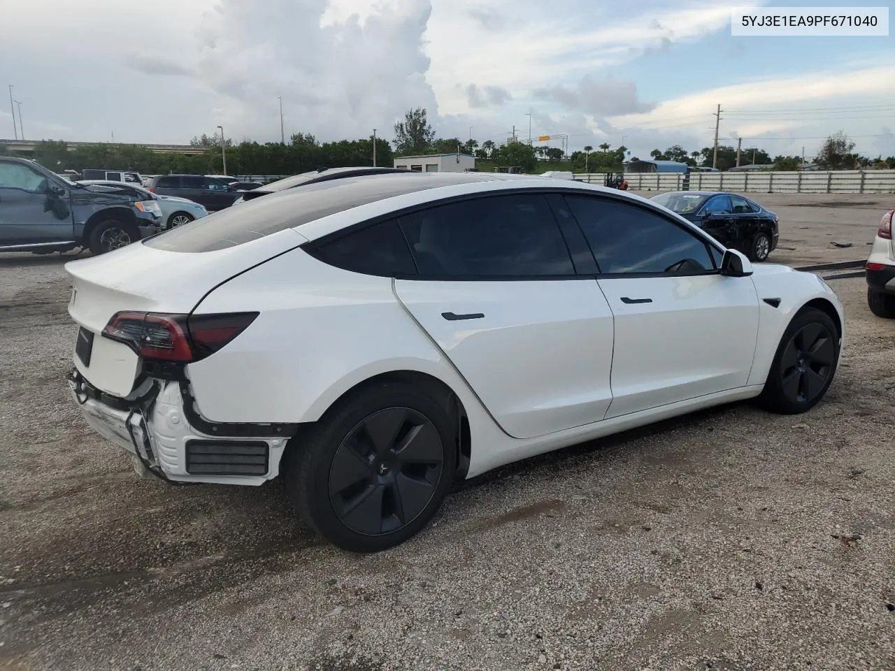 5YJ3E1EA9PF671040 2023 Tesla Model 3