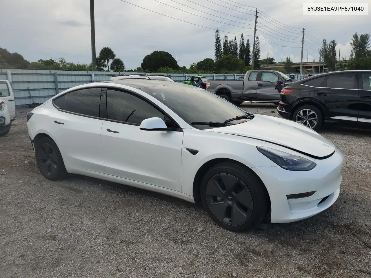 5YJ3E1EA9PF671040 2023 Tesla Model 3