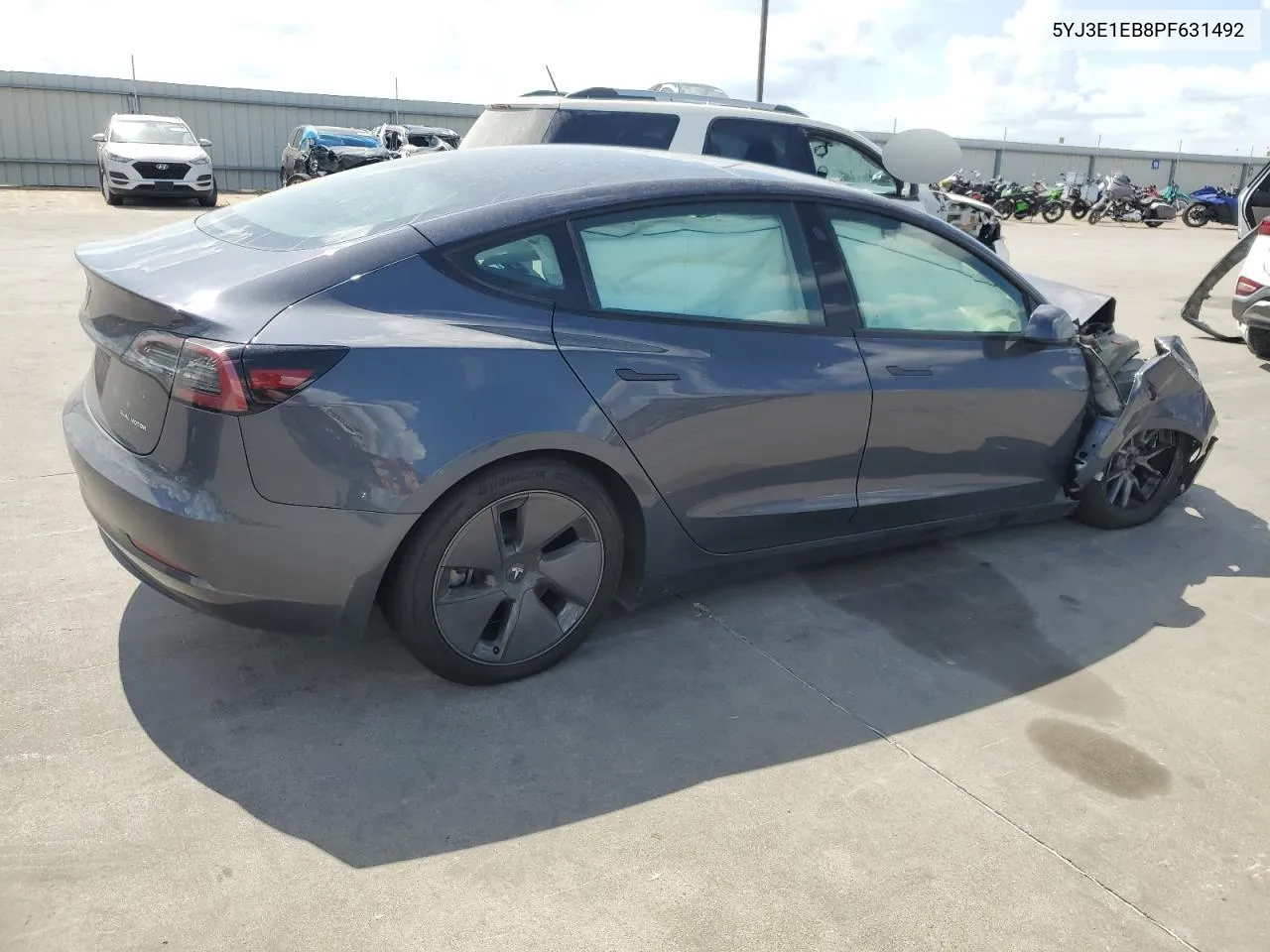 2023 Tesla Model 3 VIN: 5YJ3E1EB8PF631492 Lot: 69813684