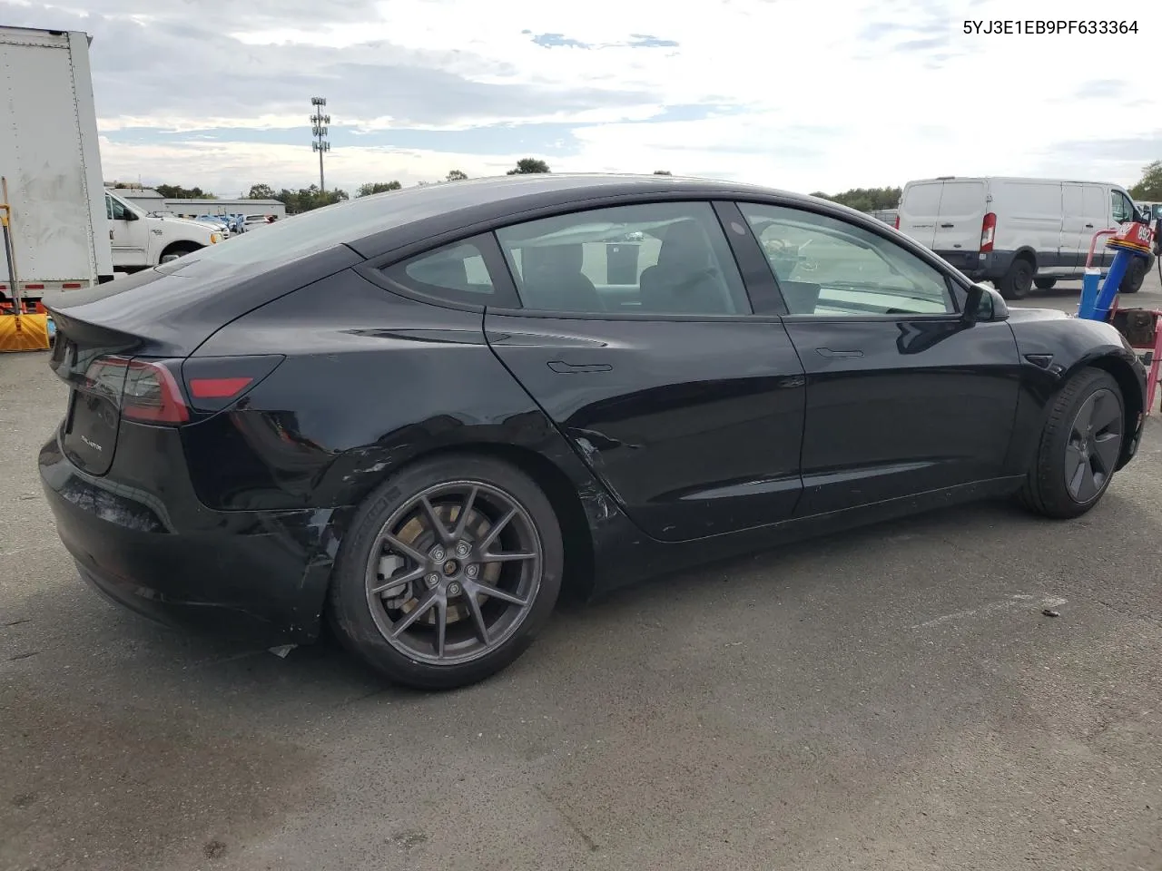 5YJ3E1EB9PF633364 2023 Tesla Model 3