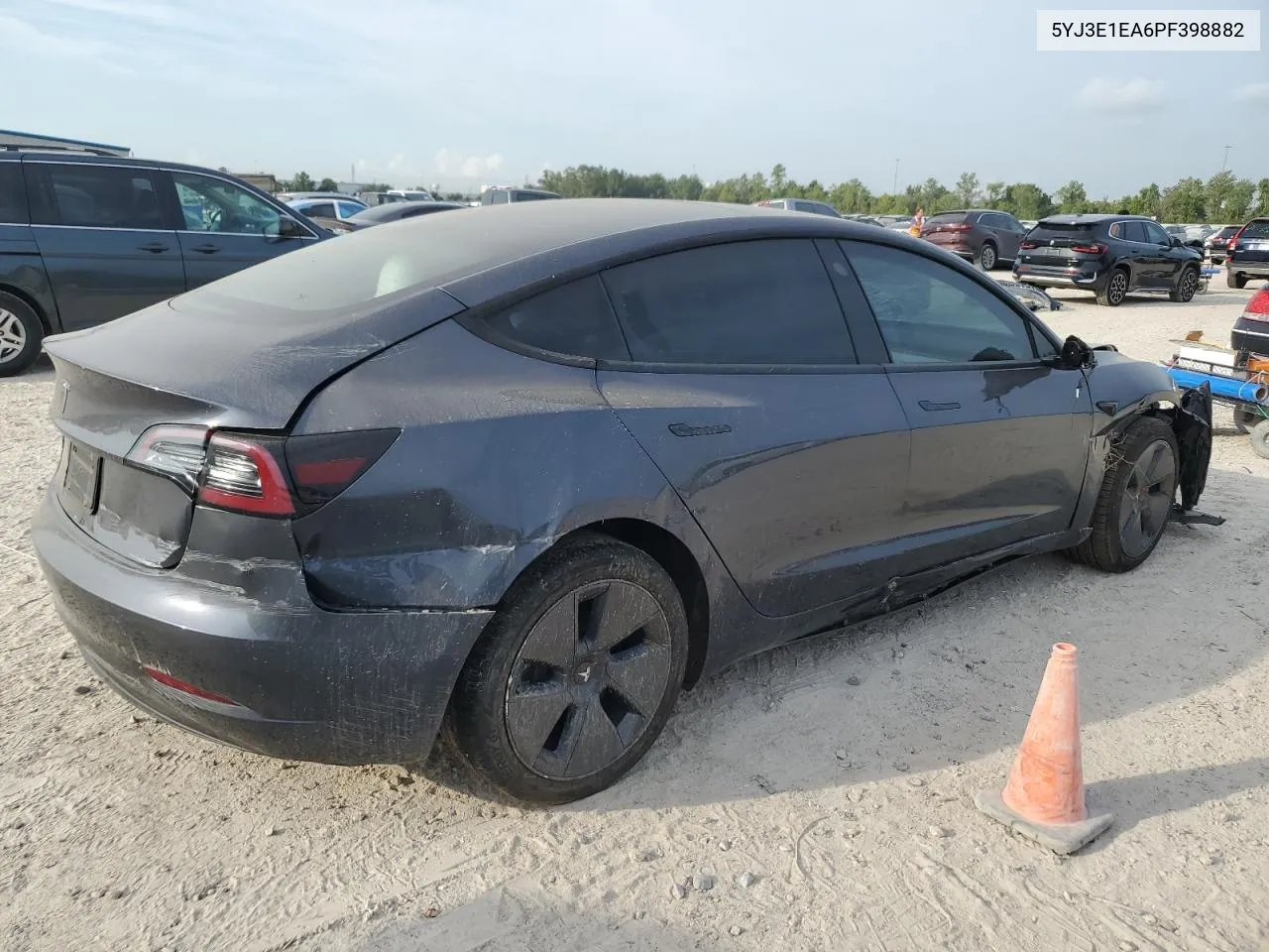 5YJ3E1EA6PF398882 2023 Tesla Model 3