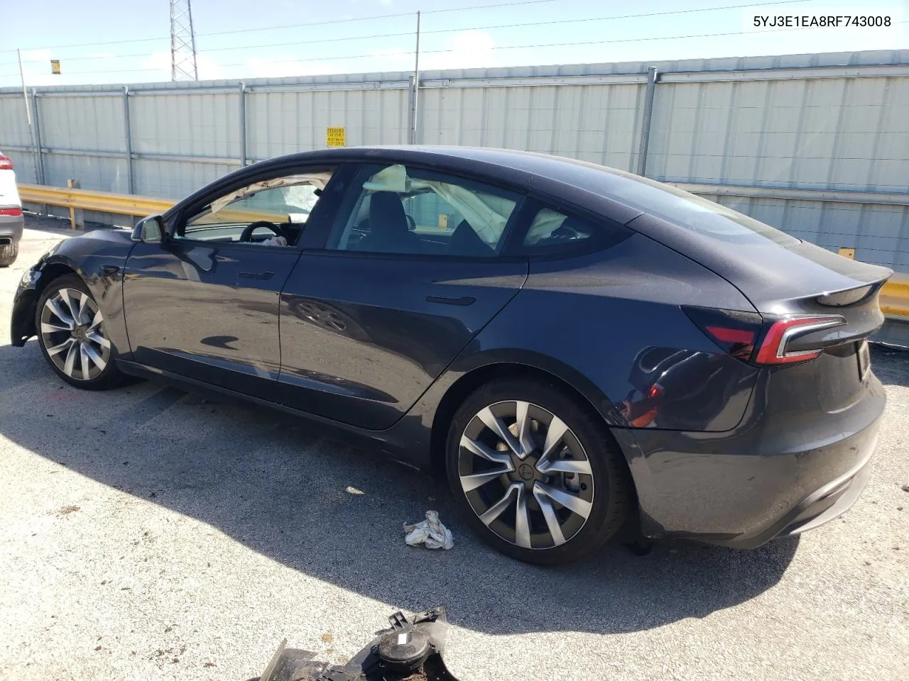 5YJ3E1EA8RF743008 2024 Tesla Model 3