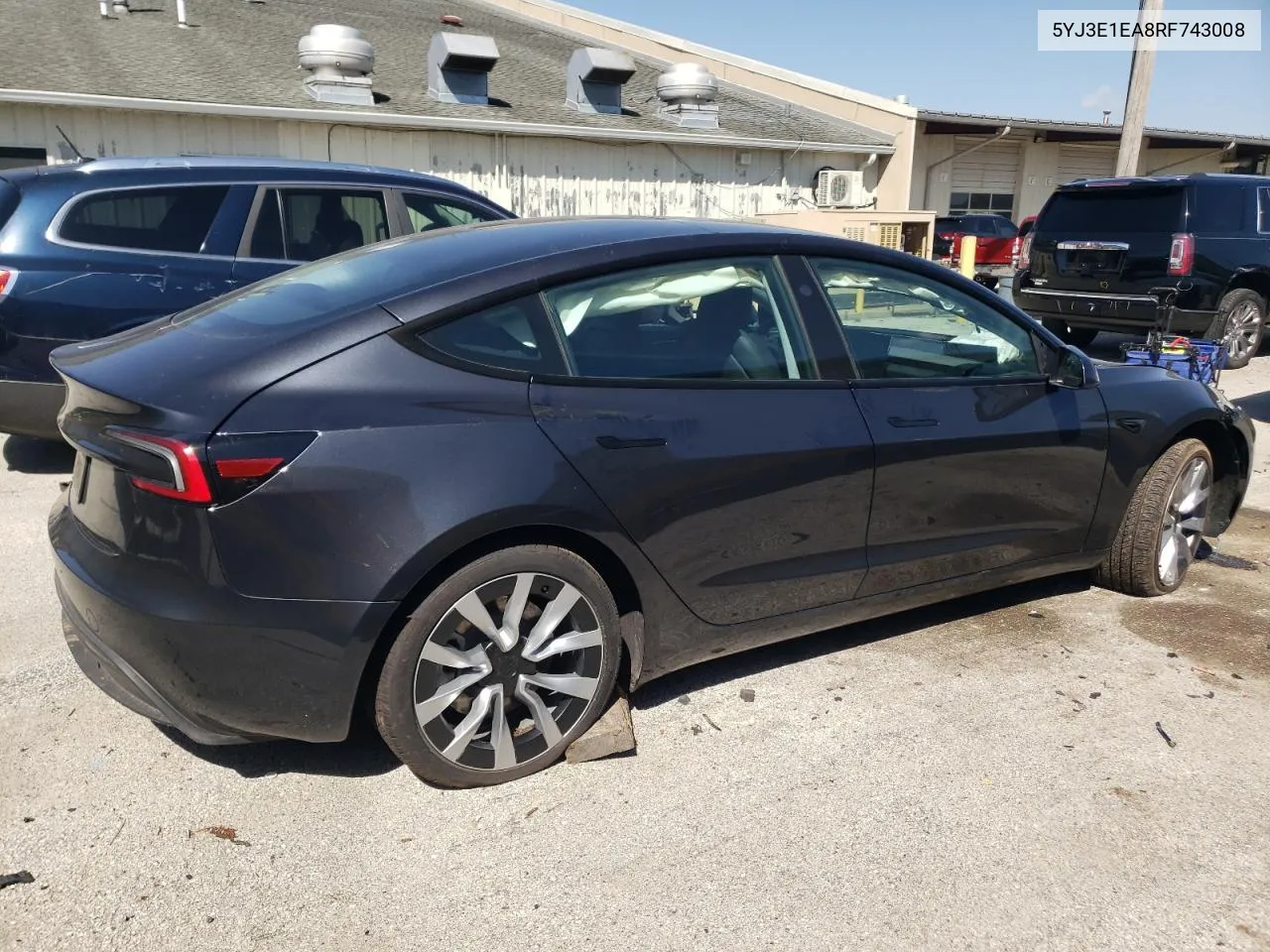 5YJ3E1EA8RF743008 2024 Tesla Model 3