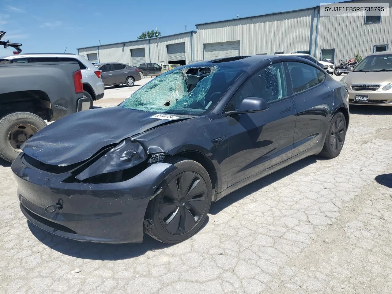 5YJ3E1EB5RF735795 2024 Tesla Model 3