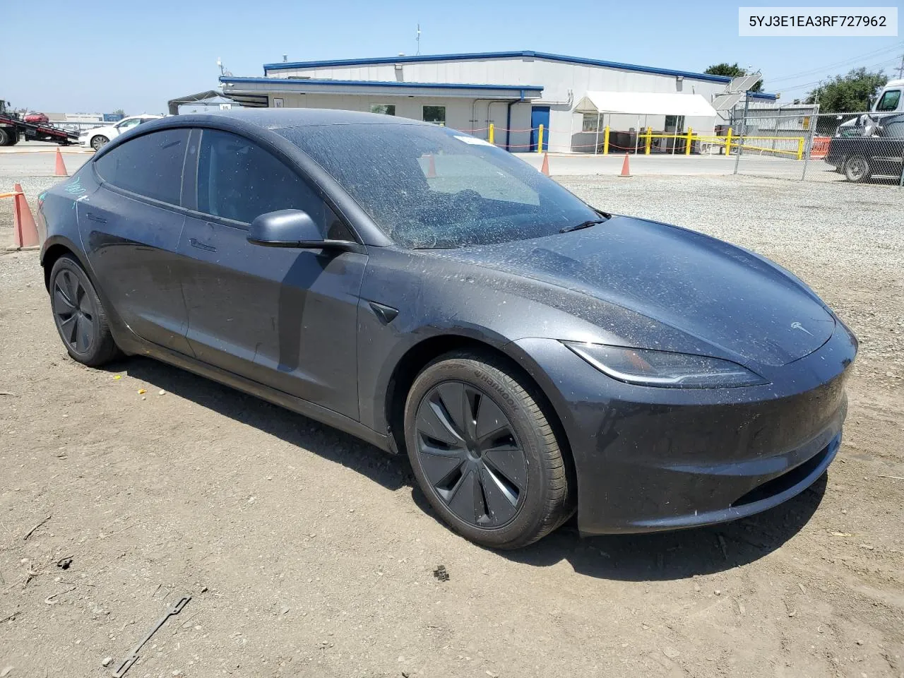 5YJ3E1EA3RF727962 2024 Tesla Model 3