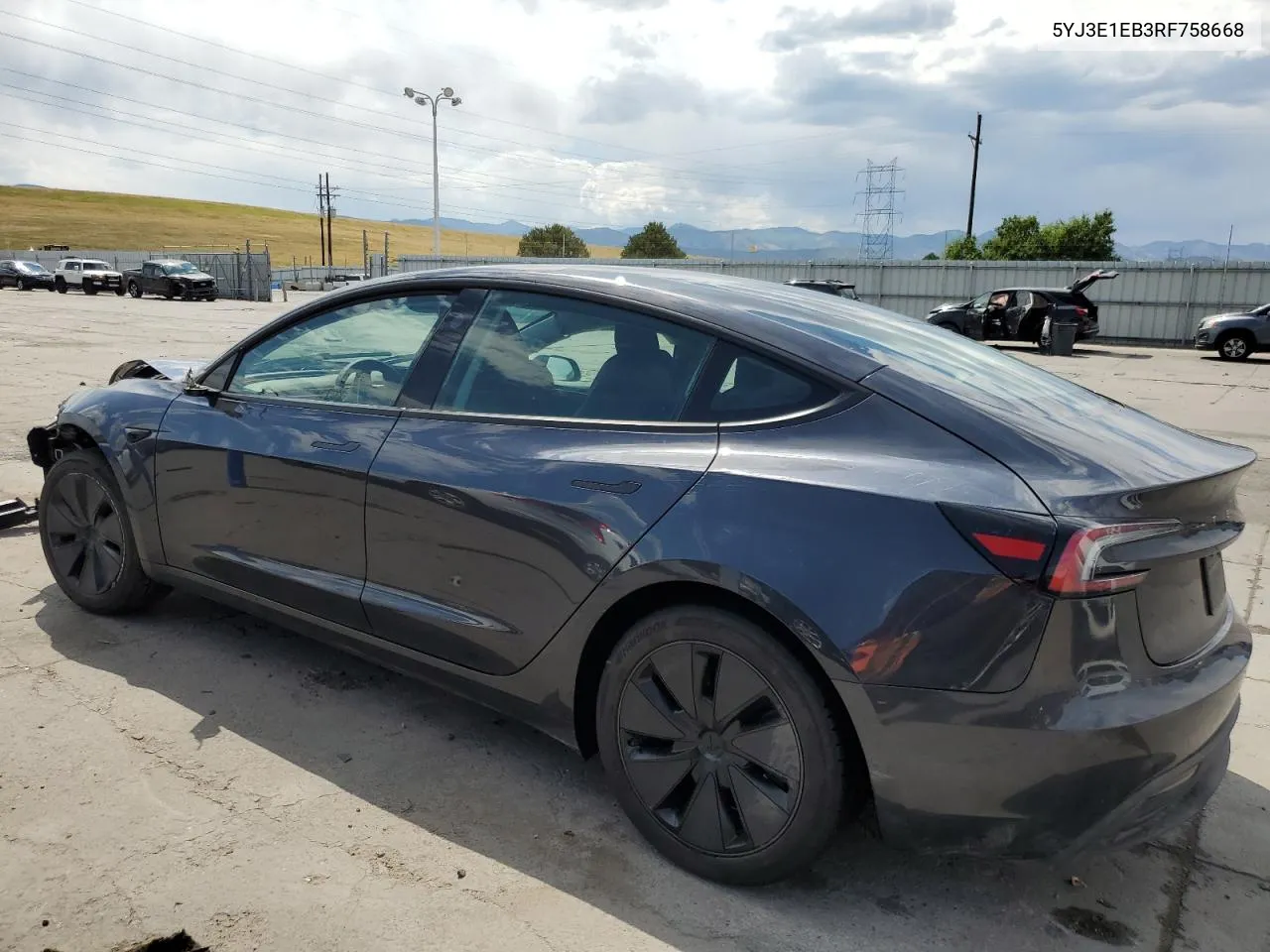 5YJ3E1EB3RF758668 2024 Tesla Model 3