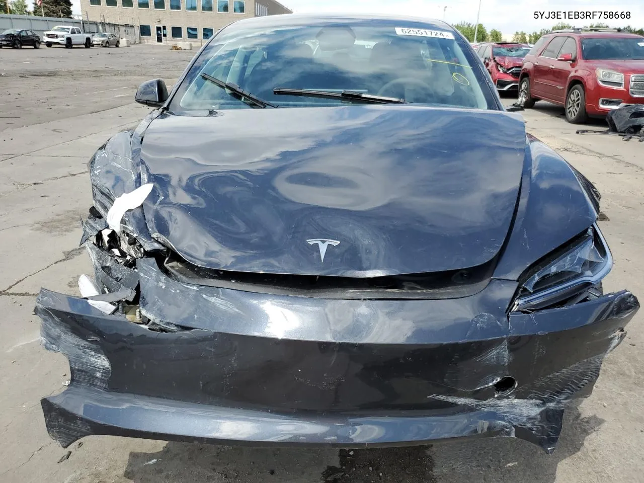 5YJ3E1EB3RF758668 2024 Tesla Model 3