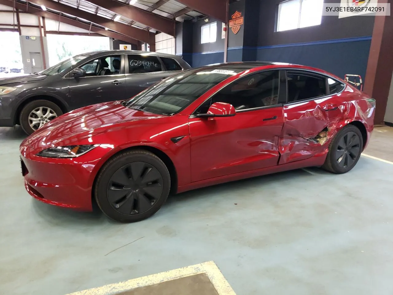 2024 Tesla Model 3 VIN: 5YJ3E1EB4RF742091 Lot: 63831194