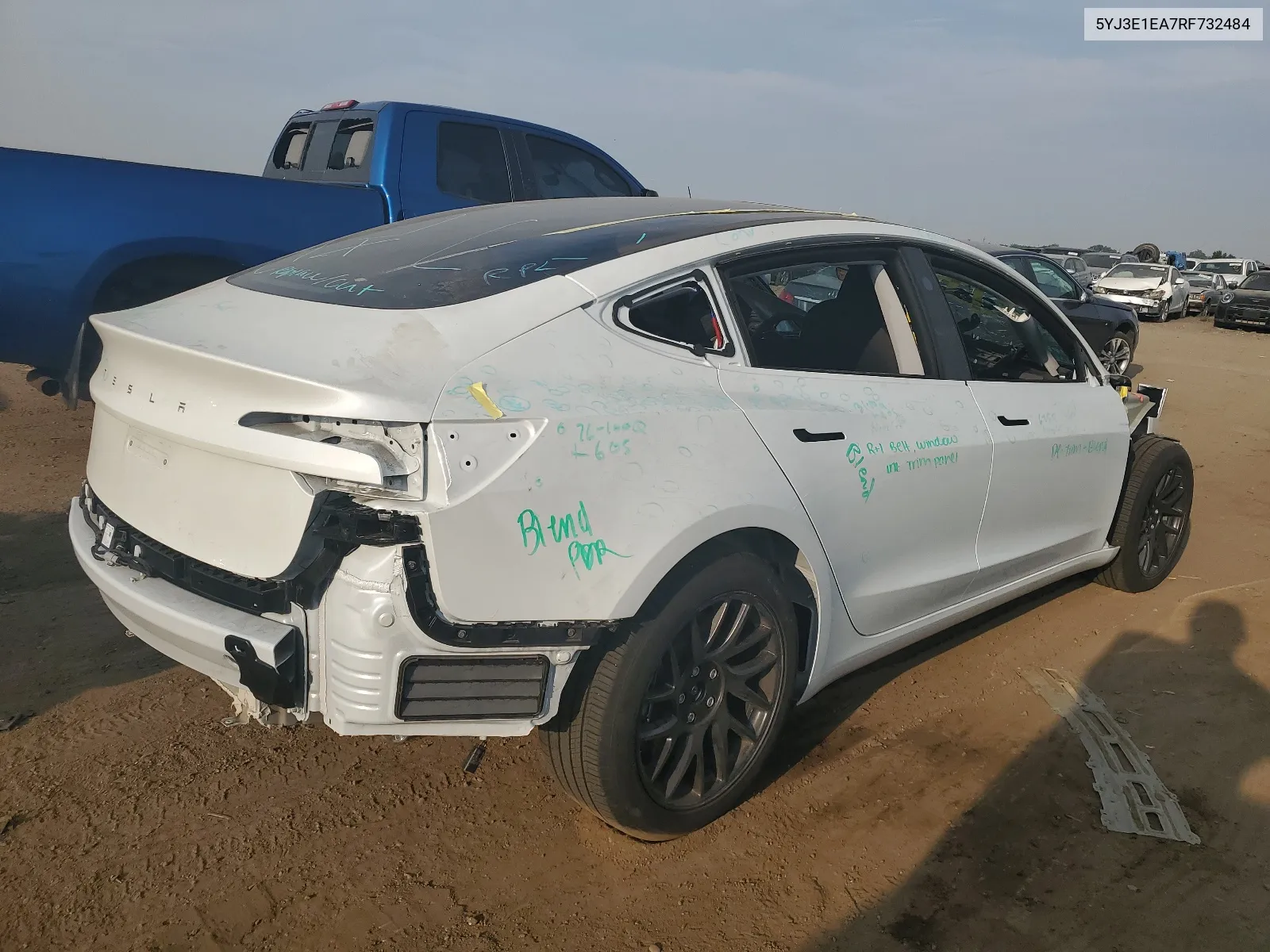 5YJ3E1EA7RF732484 2024 Tesla Model 3