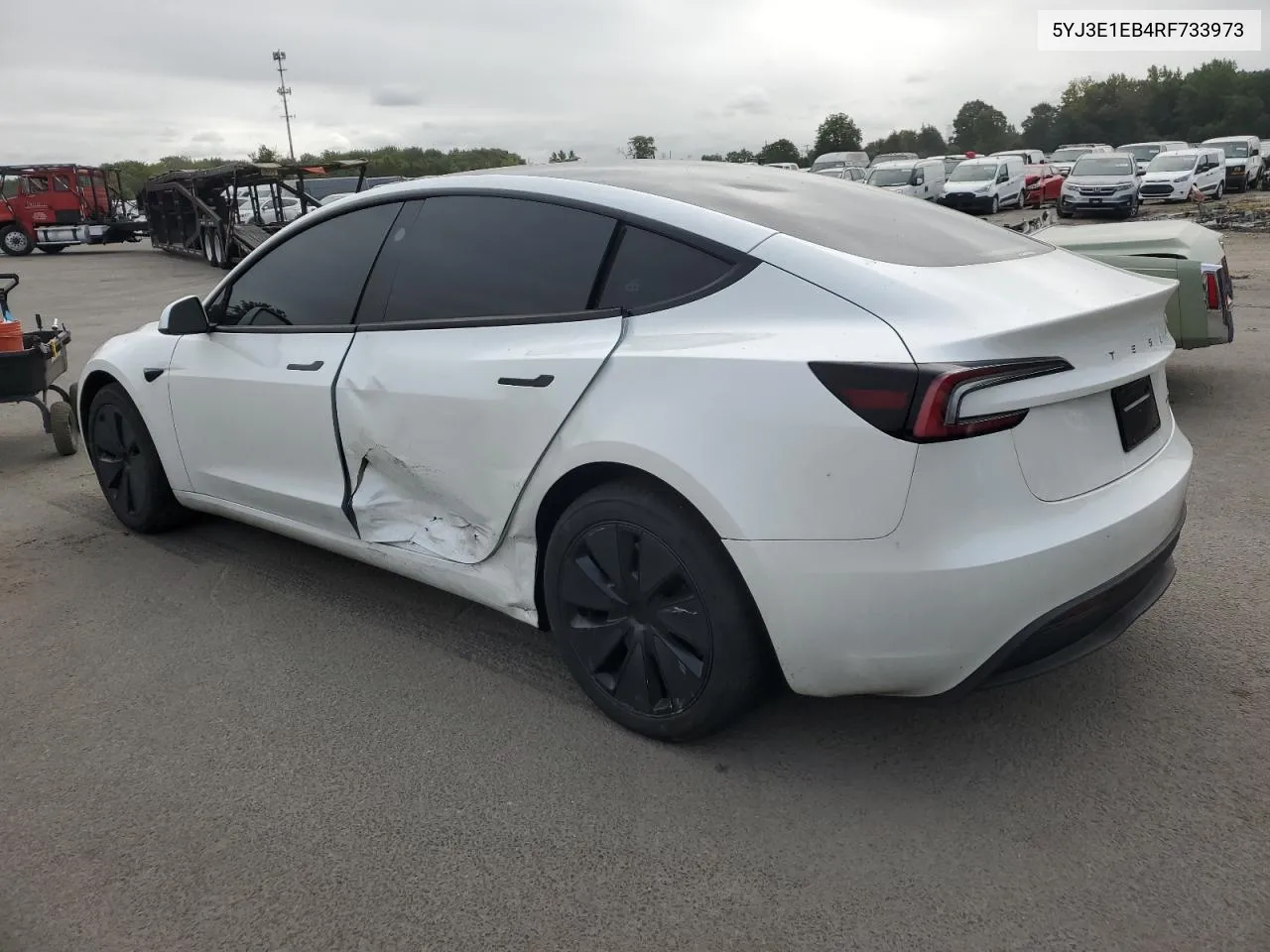 5YJ3E1EB4RF733973 2024 Tesla Model 3