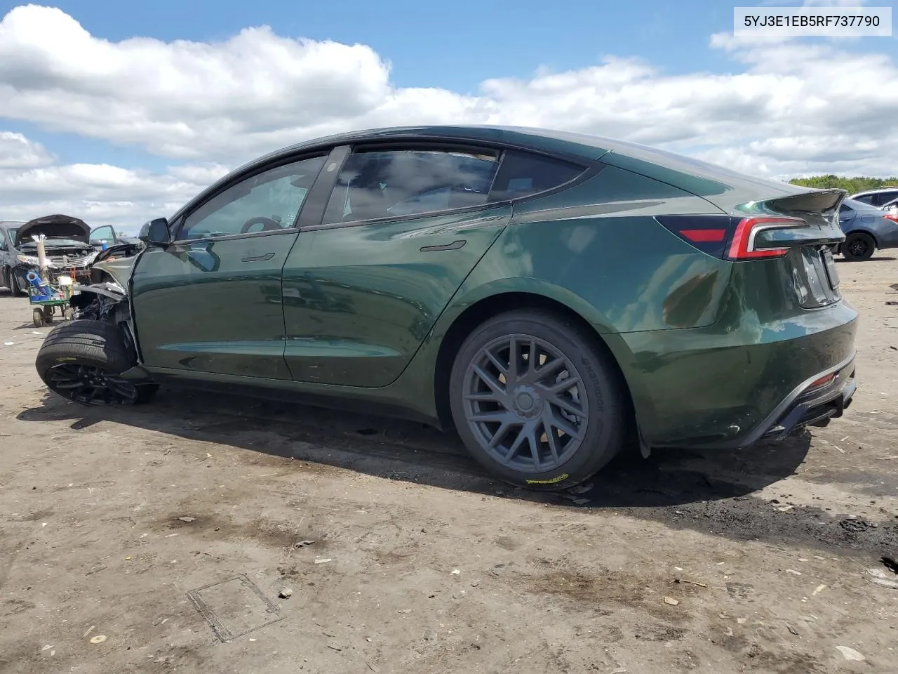 5YJ3E1EB5RF737790 2024 Tesla Model 3