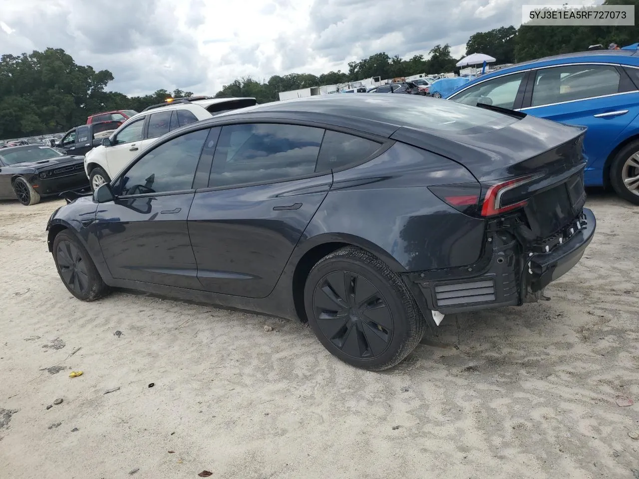 5YJ3E1EA5RF727073 2024 Tesla Model 3