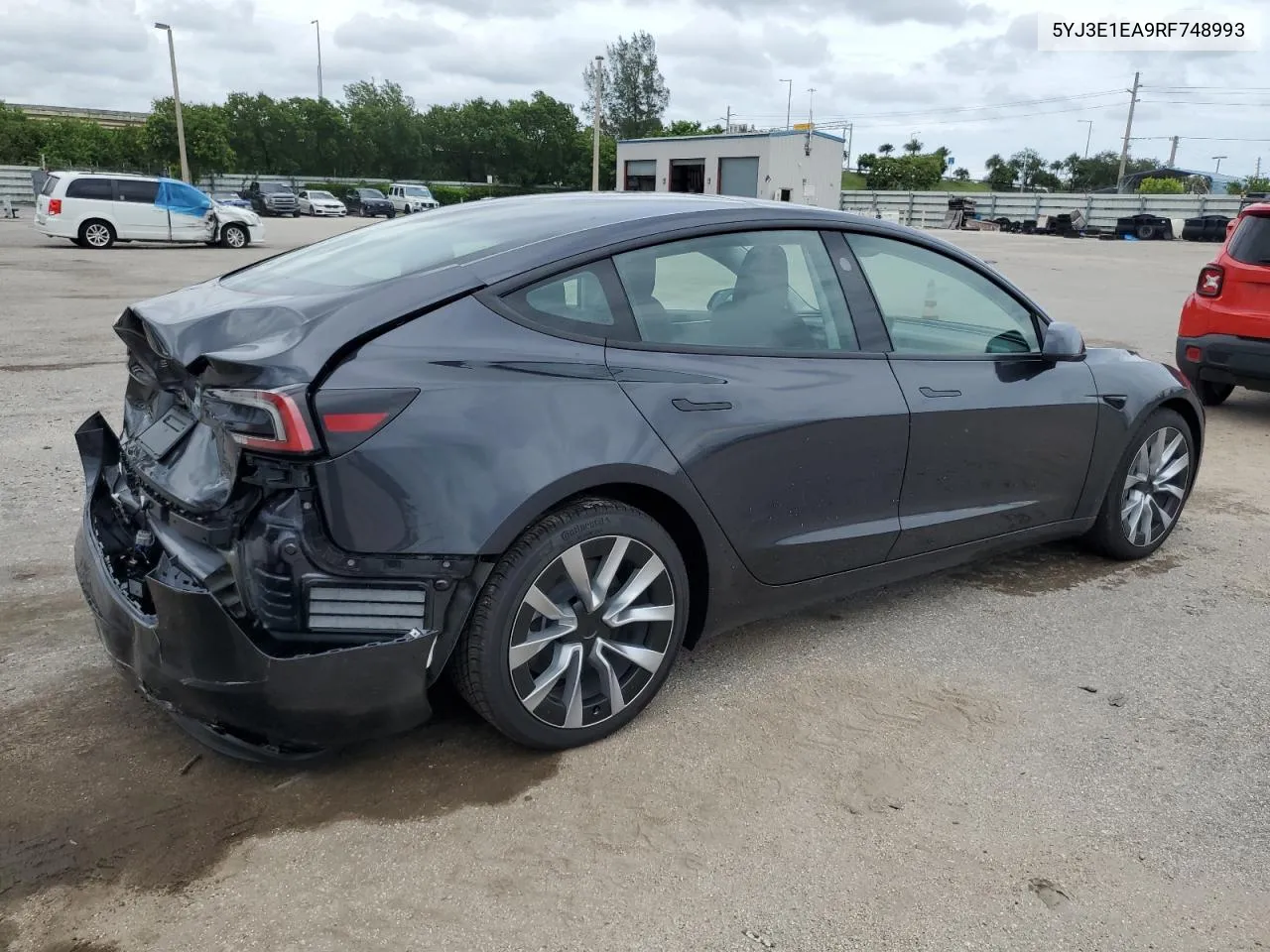 5YJ3E1EA9RF748993 2024 Tesla Model 3