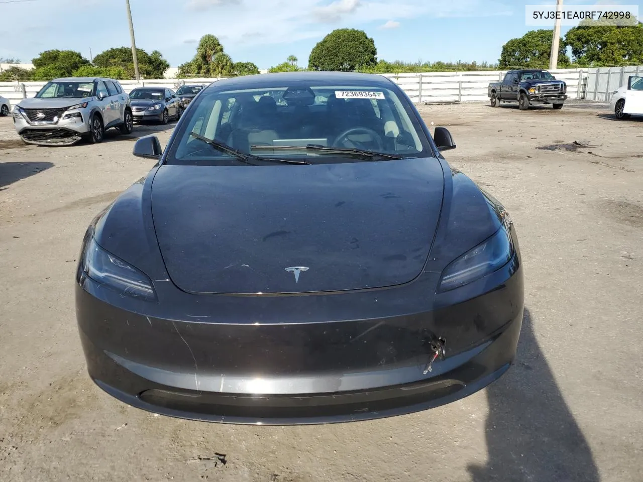 5YJ3E1EA0RF742998 2024 Tesla Model 3