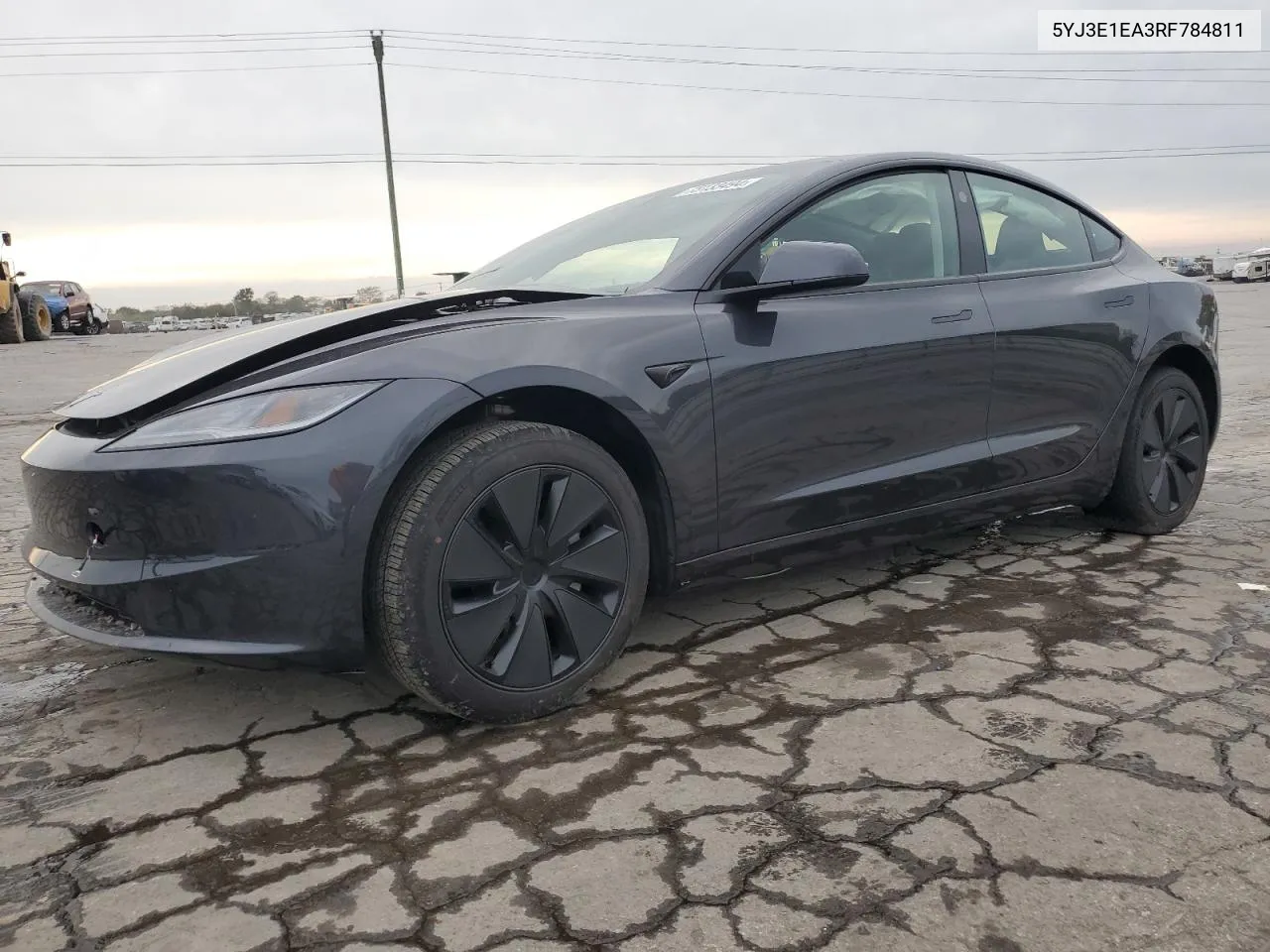 5YJ3E1EA3RF784811 2024 Tesla Model 3