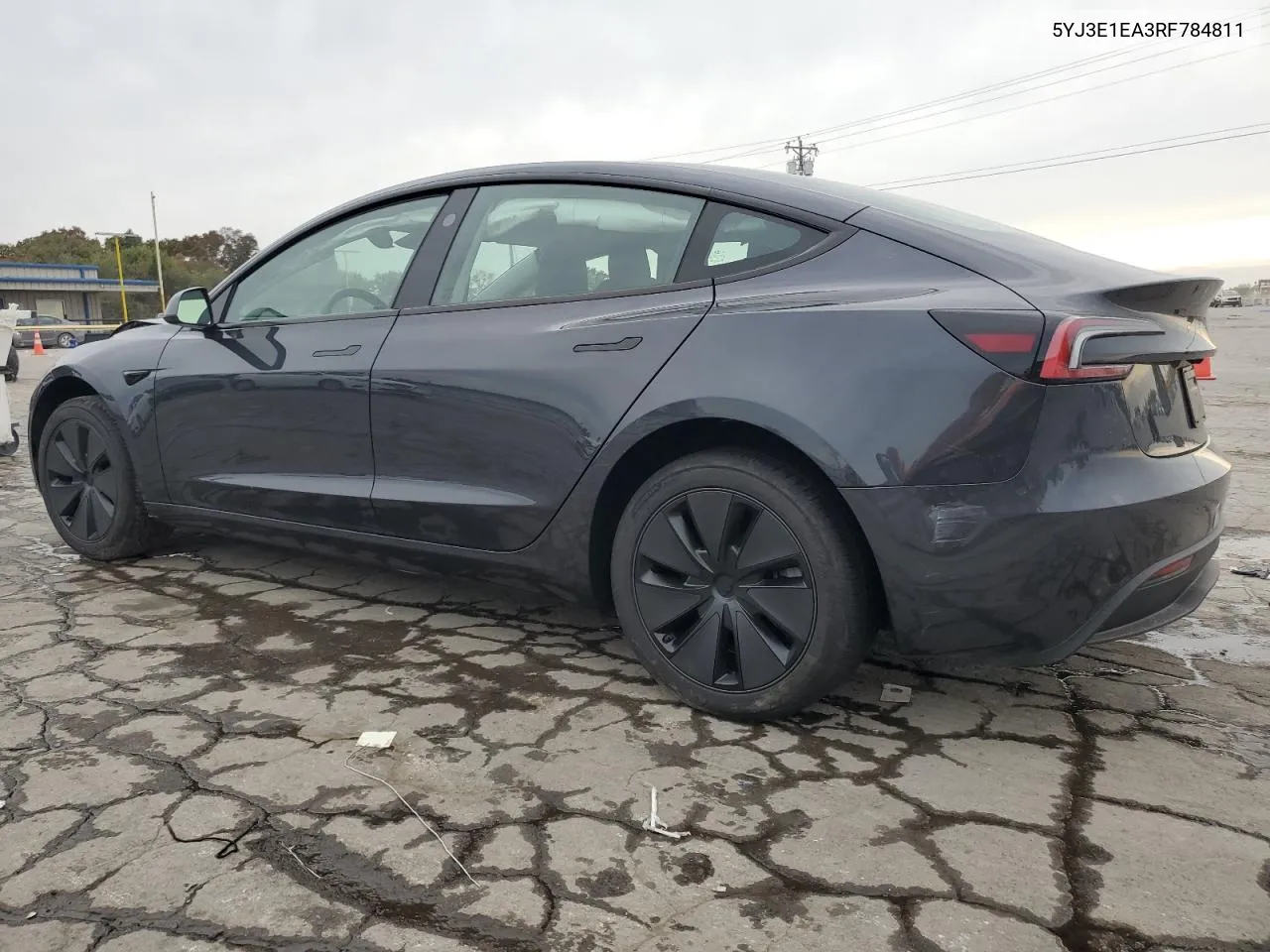 5YJ3E1EA3RF784811 2024 Tesla Model 3