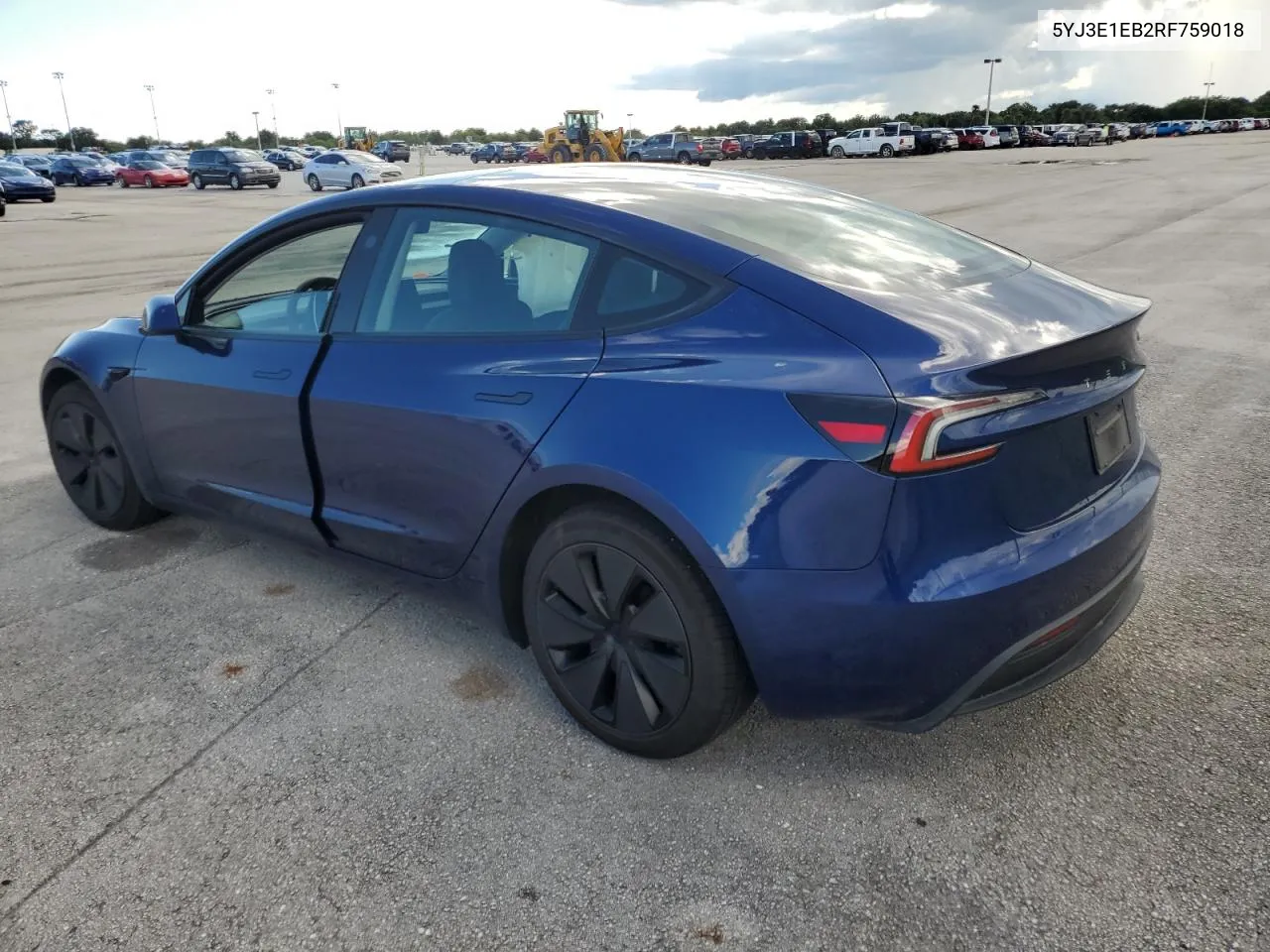 5YJ3E1EB2RF759018 2024 Tesla Model 3