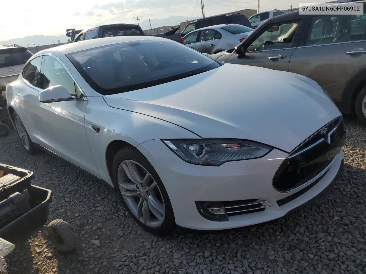 2013 Tesla Model S VIN: 5YJSA1DN6DFP06902 Lot: 70419794