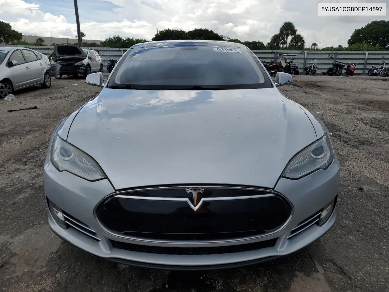 2013 Tesla Model S VIN: 5YJSA1CG8DFP14597 Lot: 70816464