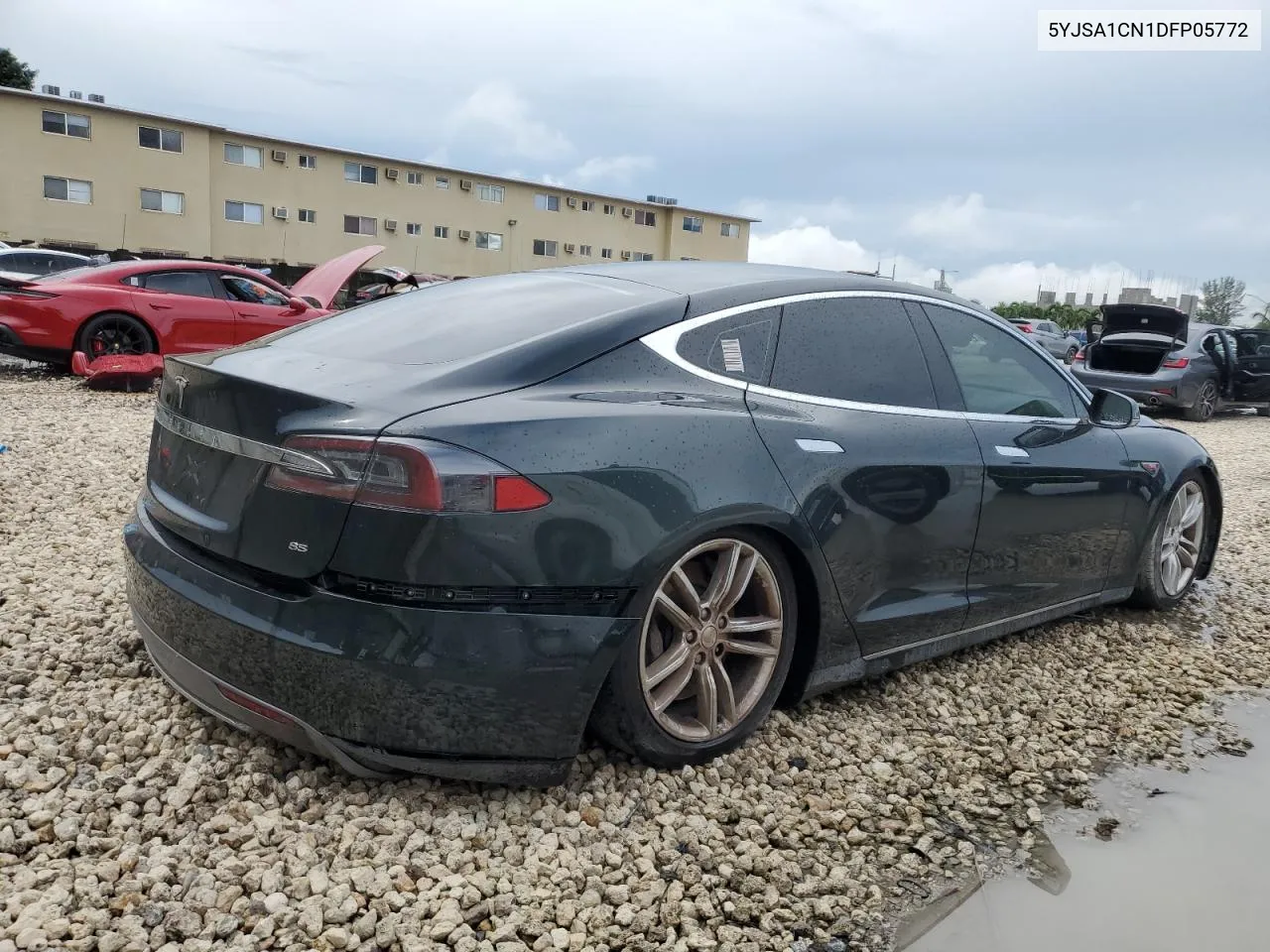 2013 Tesla Model S VIN: 5YJSA1CN1DFP05772 Lot: 73213704